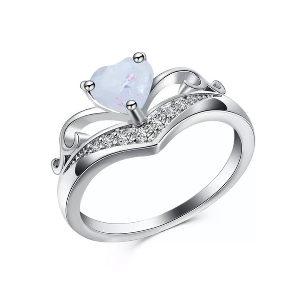 Romantic Ring925Silver Heart Shaped White FireOpal - Picture 3 of 3